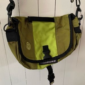 Timbuk2 mini messenger bag